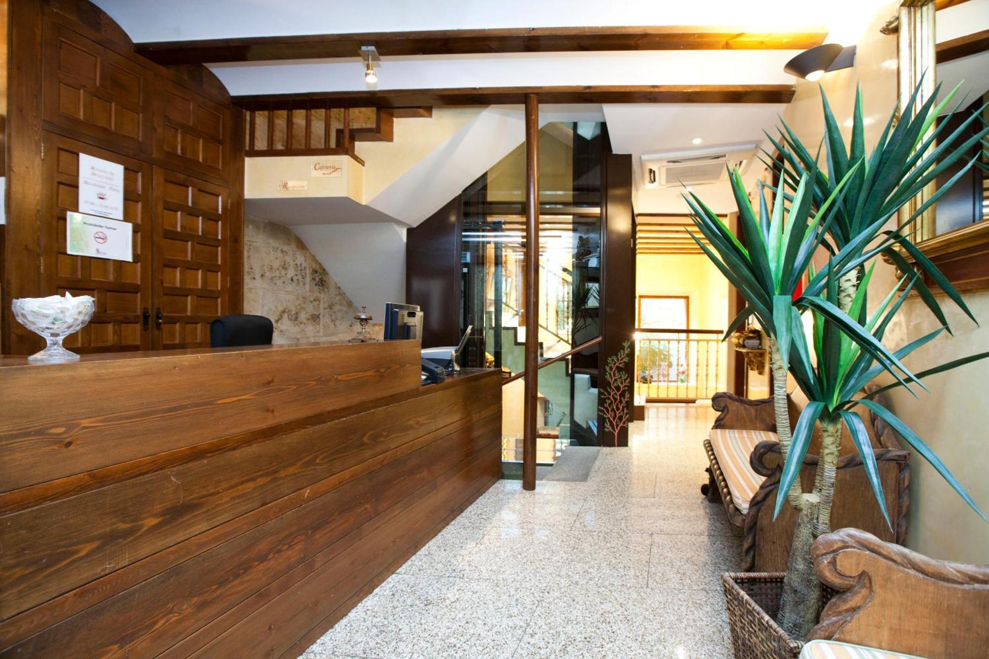Hotel Microtel Placentinos Salamanca Exteriör bild