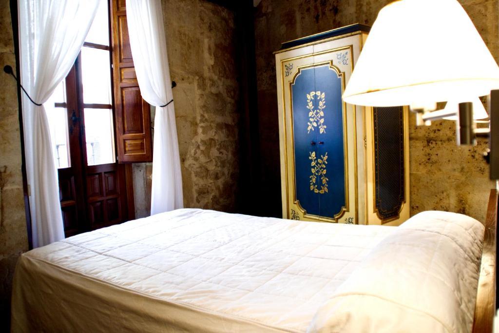 Hotel Microtel Placentinos Salamanca Exteriör bild